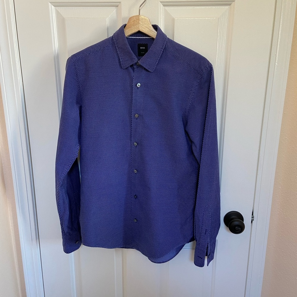 Boss dressed shirts，nearly brand new，worn only once
